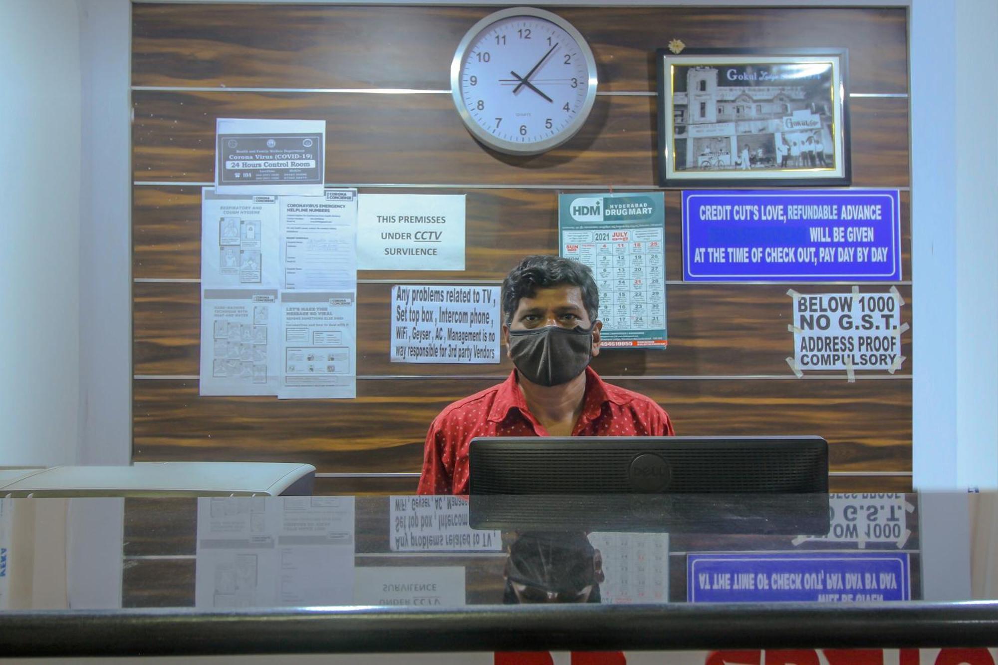 Spot On 81775 Mohit Gokul Lodge New Luxury Room'S Near Secunderabad Railway Station Lālāguda エクステリア 写真